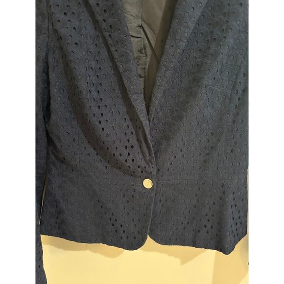 Banana Republic Women's Navy Eyelet Peplum Blazer - Size 12 - Picture 2 of 7